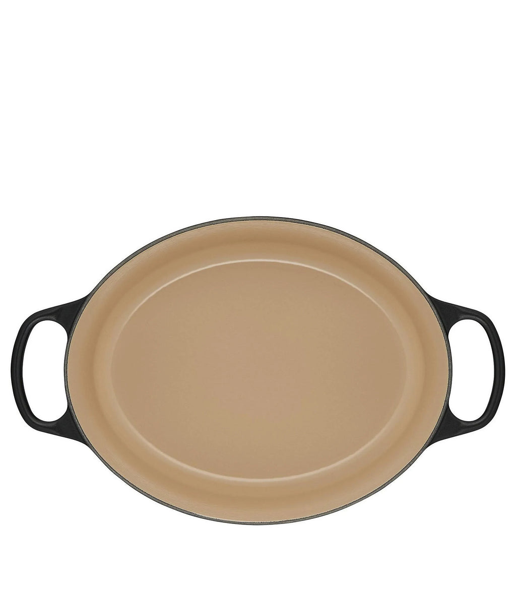 Cast Iron 6.75-Quart Oval Dutch Oven R3609