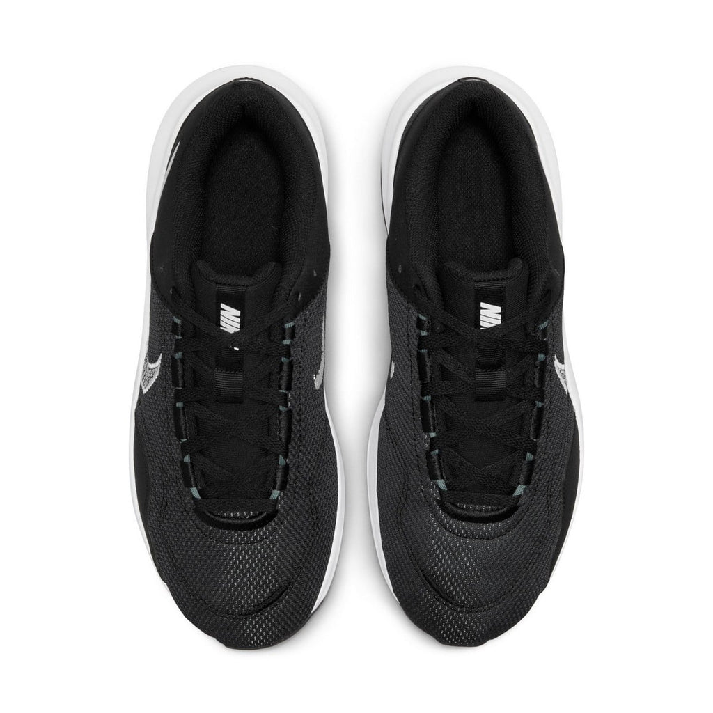 Running Shoes M90042