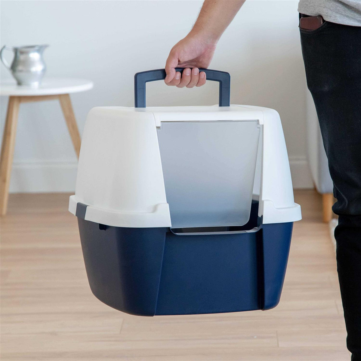Hooded Cat Litter Box with Scoop Y49991