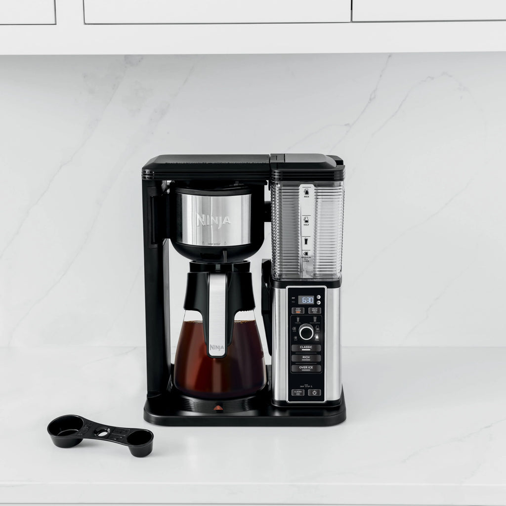 Single Serve Coffee Maker with Glass Carafe P92046