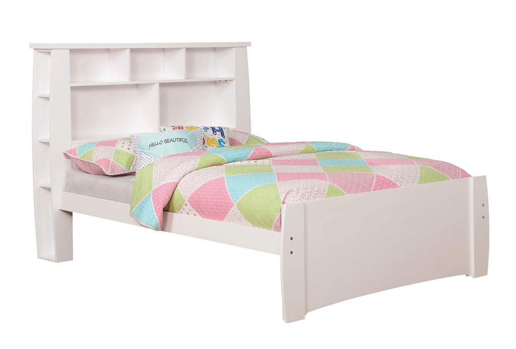 White Wood Platform Bed G441464