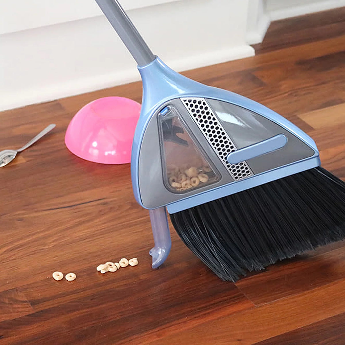 Vacuum Broom E8838