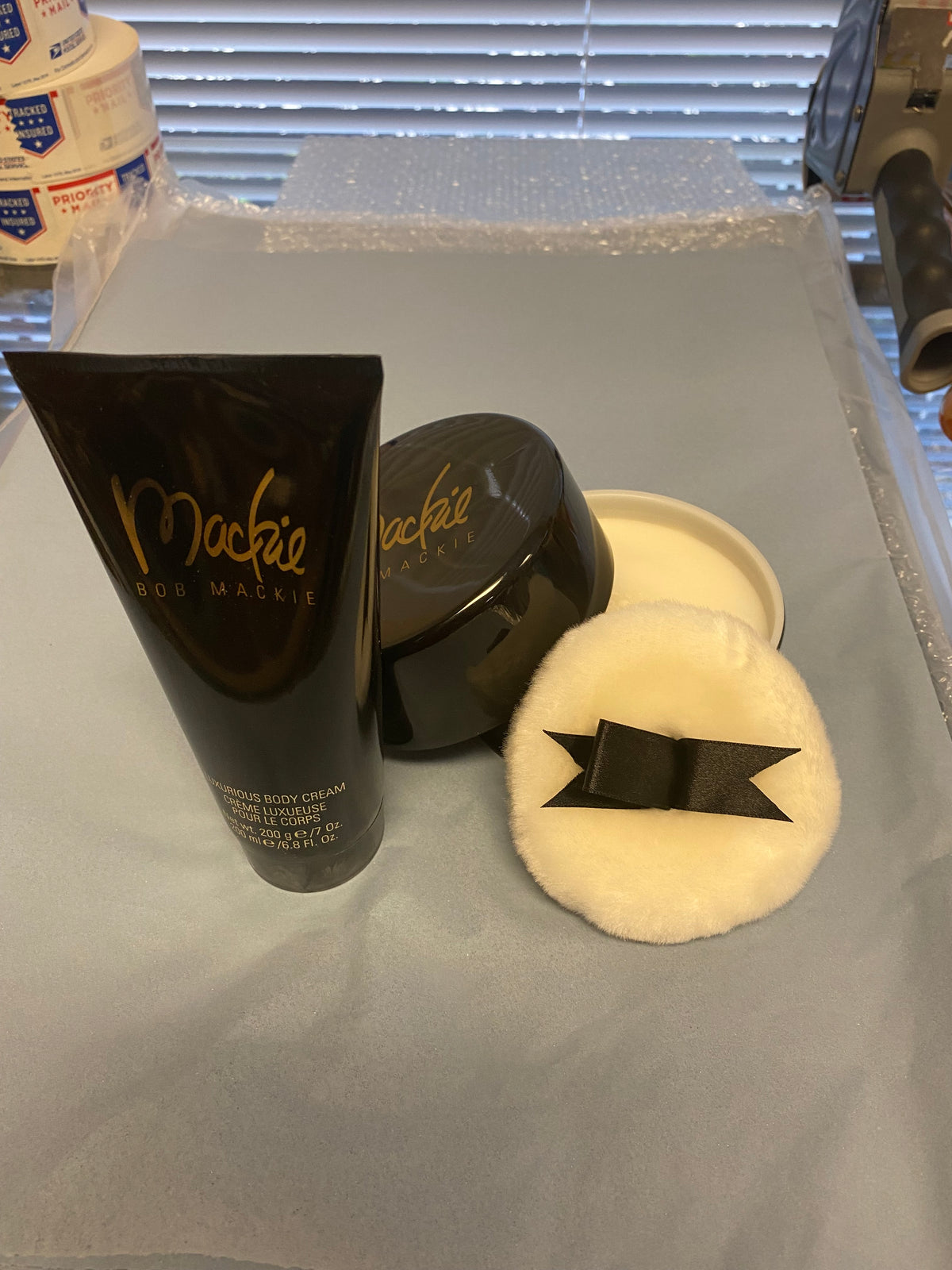 Peach Color Body Cream & Dusting Powder Set J81381
