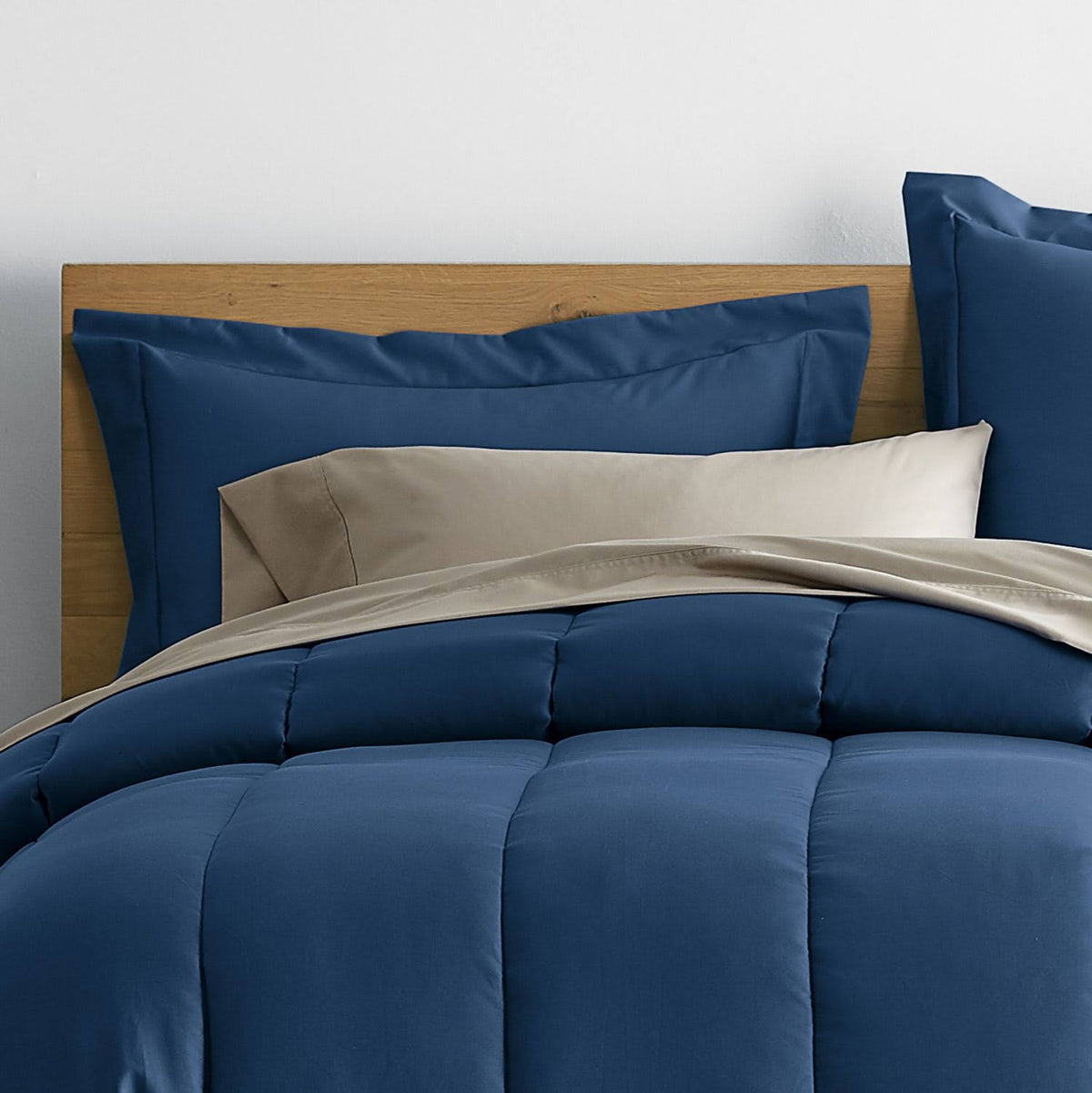 Twin Cotton Sateen Comforter J545